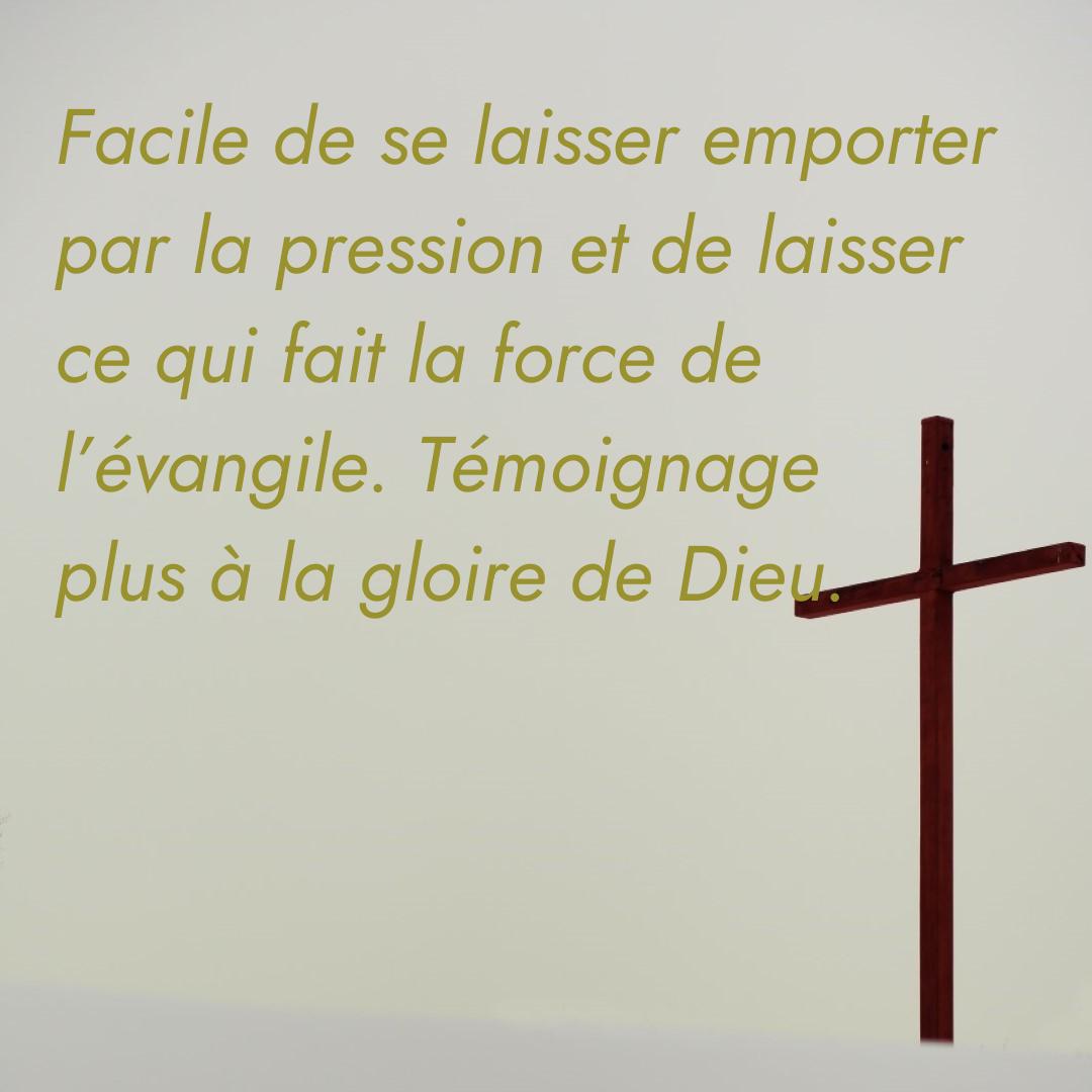 Pensé du jour avec une bible dans le fond avec le mot sagesse. Nous pouvons retrouver ces images sur le compte Instagram eglise.renens.ab