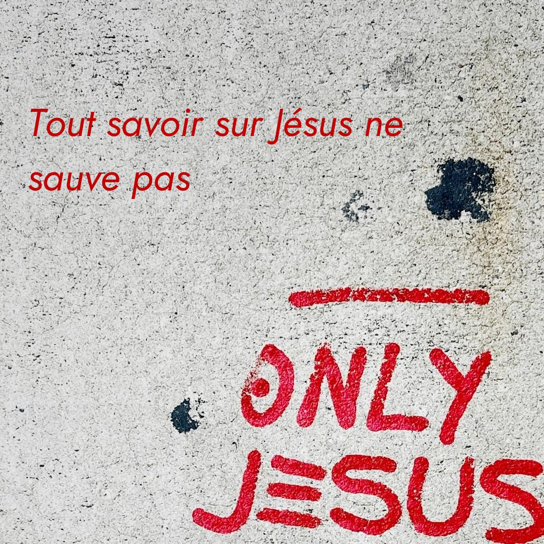 Pensé du jour avec une bible dans le fond avec le mot sagesse. Nous pouvons retrouver ces images sur le compte Instagram eglise.renens.ab